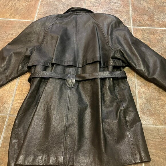 ~~Wilsons VINTAGE Leather Long 1X COAT UNIQUE Women's Lined Belted Shoulder Pad - Picture 6 of 7